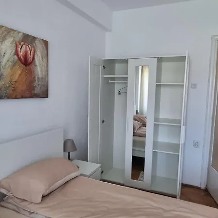 Apartment Old Scent *