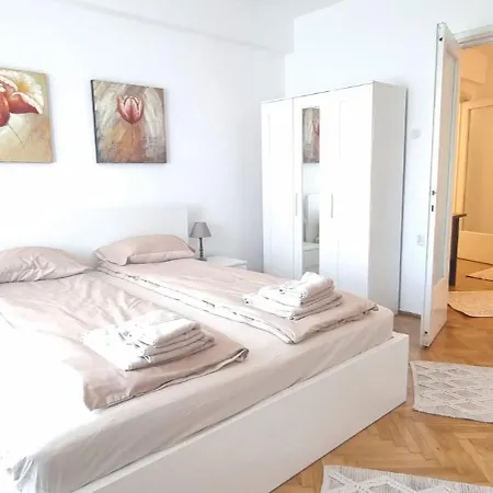 Apartment Old Scent Bucharest